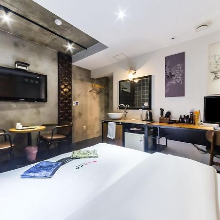 Hotel Yaja In Guri Екстер'єр фото